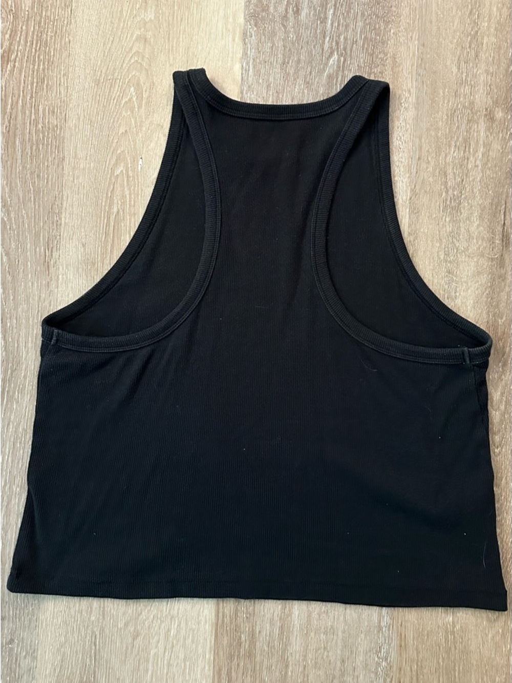 A&F Soft Rib Crop Tank - Picture 2 of 4